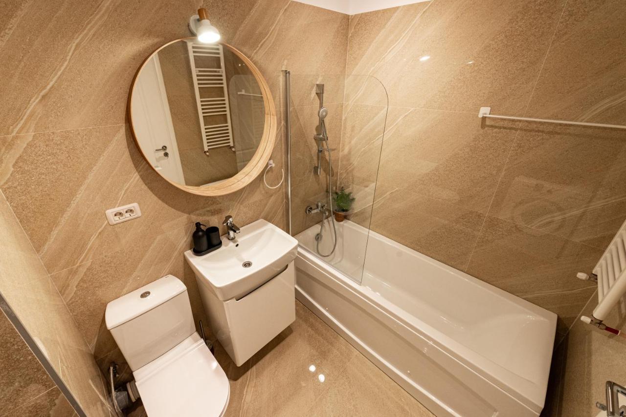 Apartament Spacious 506 Bucureşti